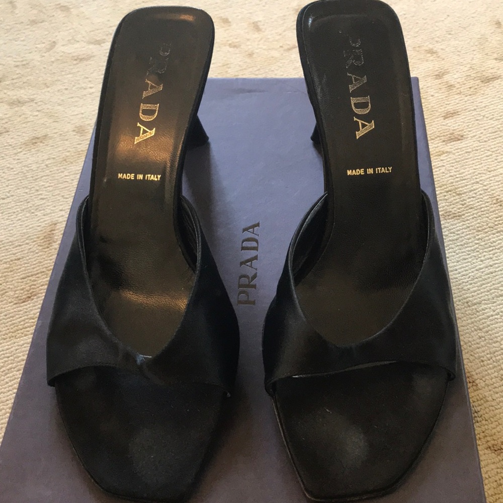 Black open toe evening slides
